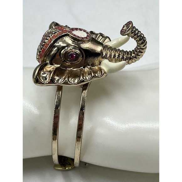 Betsey Johnson Pink Crystals Trunk Up Good Luck Elephant Bangle Hinged  Bracelet - Picture 3 of 13